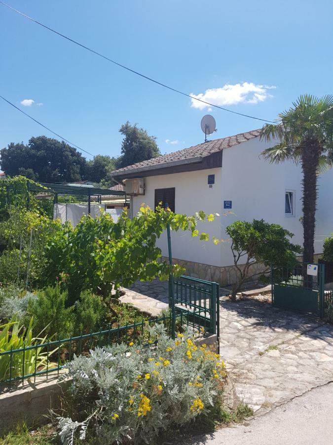 Apartmani Rosanda Petrcane Bagian luar foto