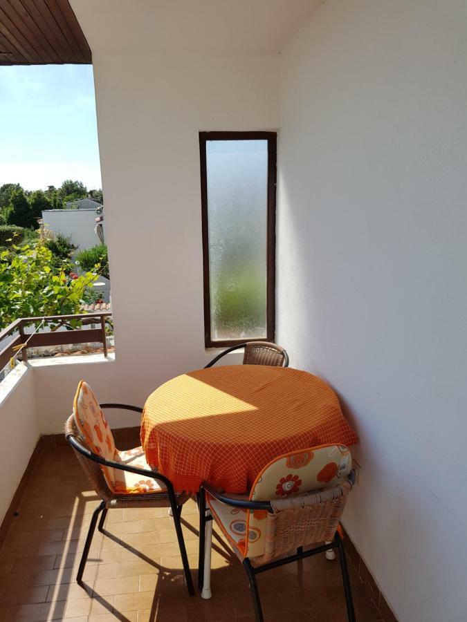 Apartmani Rosanda Petrcane Bagian luar foto